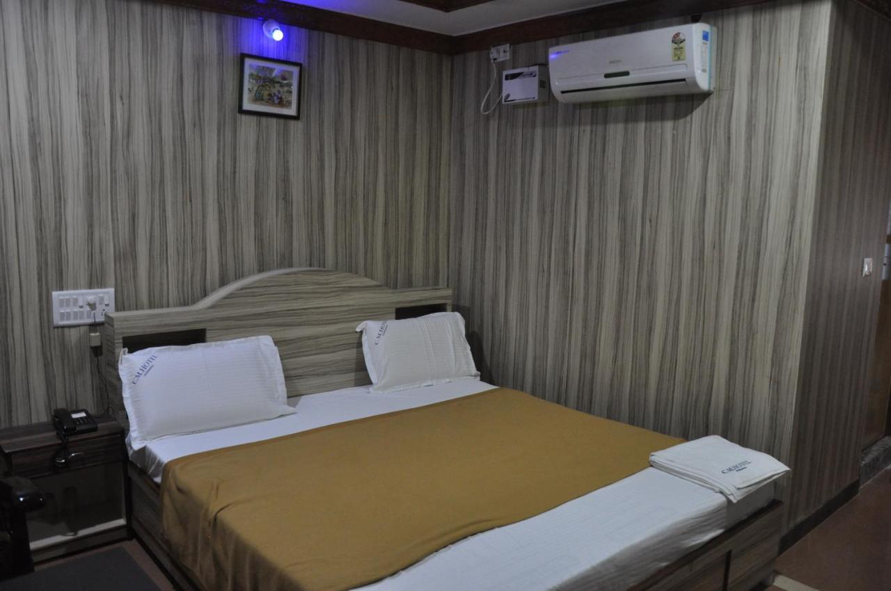 C M Hotel Dharmapuri Экстерьер фото