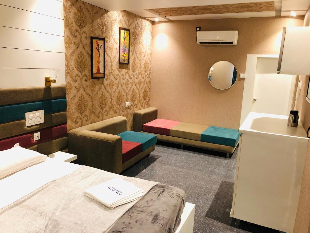 C M Hotel Dharmapuri Экстерьер фото
